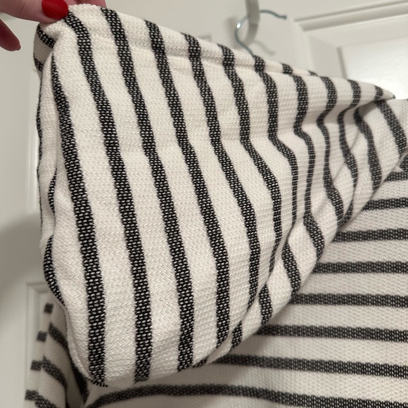 Doe & Rae Hoodie - Picture 8 of 10